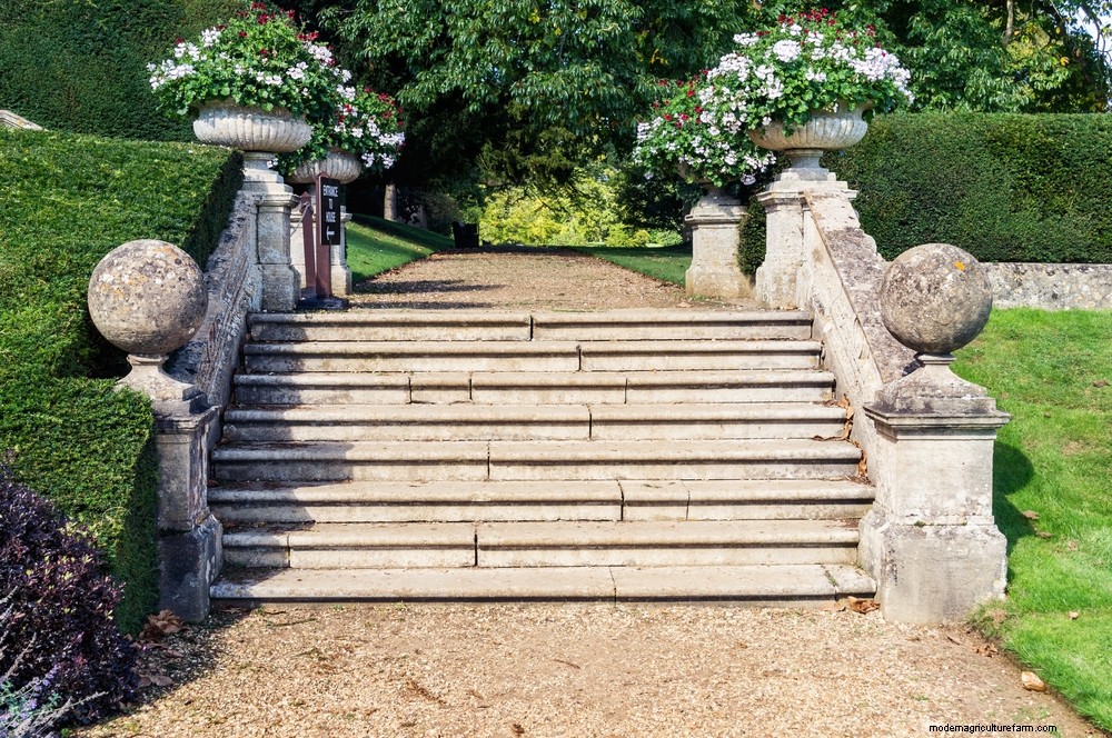 Bowood House and Gardens