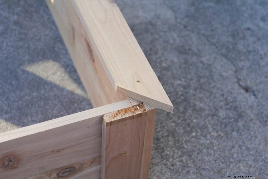 DIY Raised Garden Bed