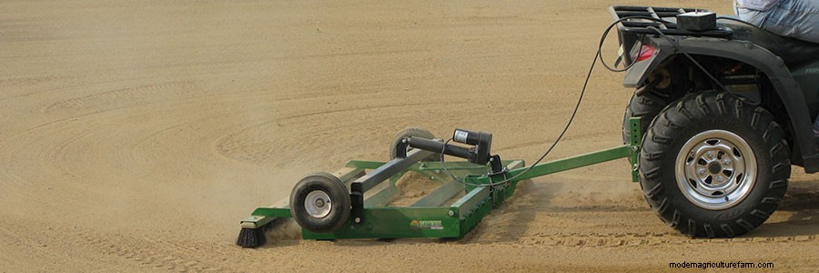 5 Benefits of Using an Infield Groomer