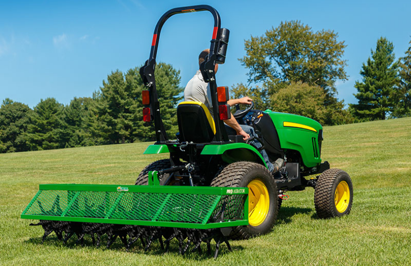 The Best Lawn Aerator: 5 Key Traits