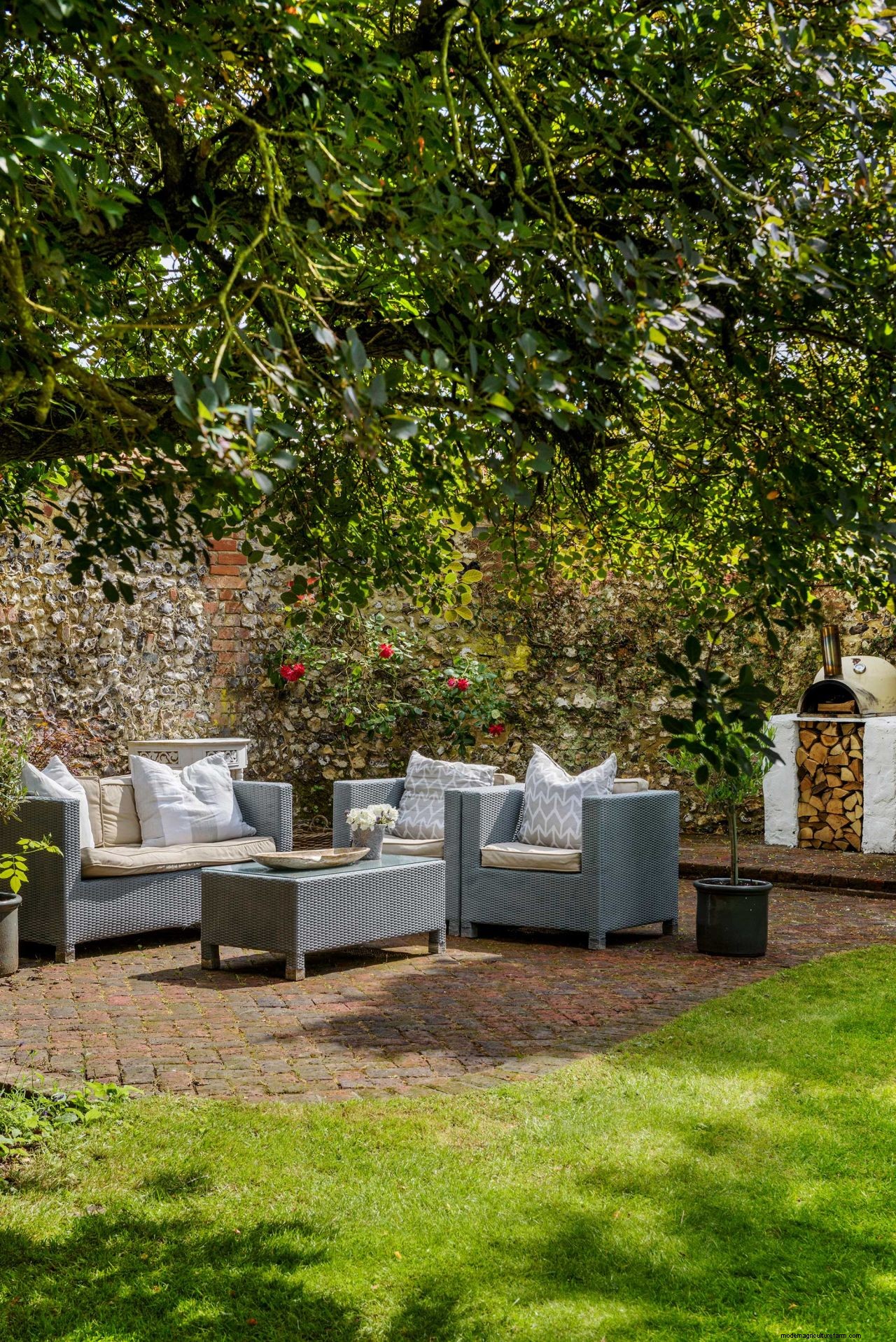 How much does a patio cost? We explain the price of materials and laying your patio