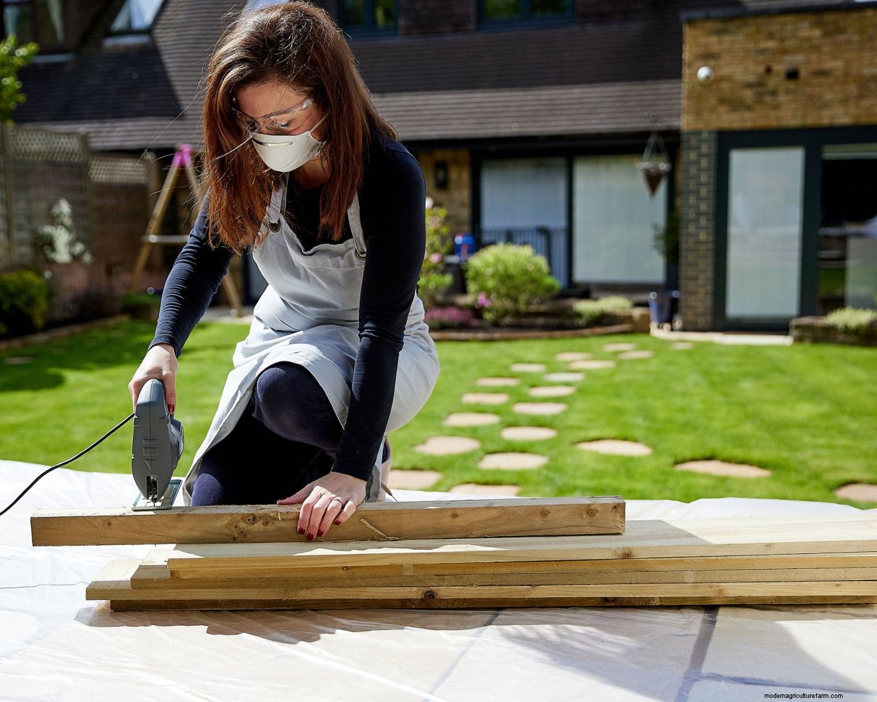 How to create an outdoor desk: easy guide to making a work-from-garden set-up
