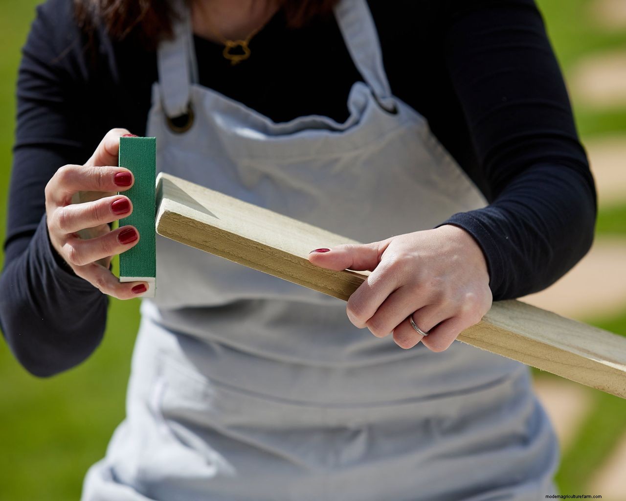 How to create an outdoor desk: easy guide to making a work-from-garden set-up