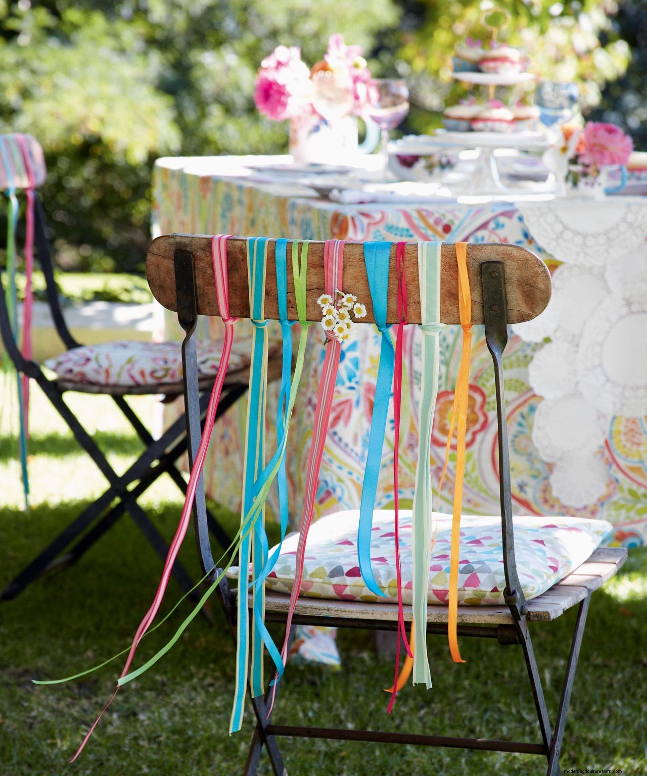How to throw a garden tea party: simple solutions for a fun get-together