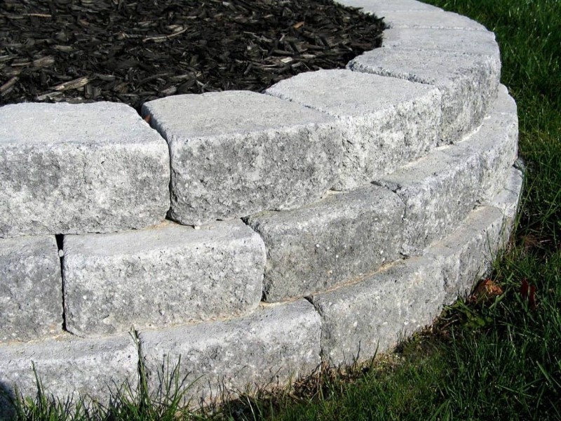 Should A Retaining Wall Be Level?