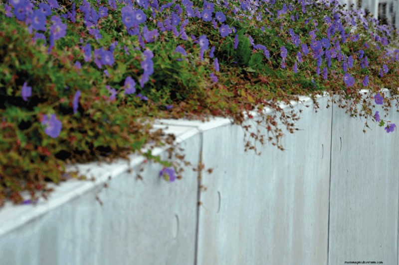 How Much Do Retaining Wall Blocks Weigh?