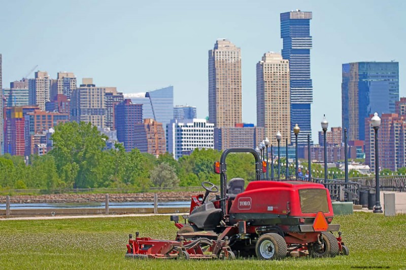 Toro Lawn Mower Bag Not Filling – What’s Wrong?