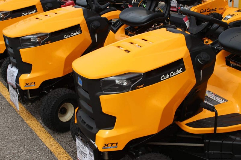 Cub Cadet Blinking Hourglass – Why And What To Do?
