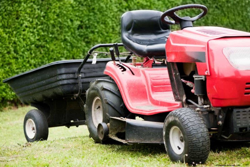 Cub Cadet Blinking Hourglass – Why And What To Do?