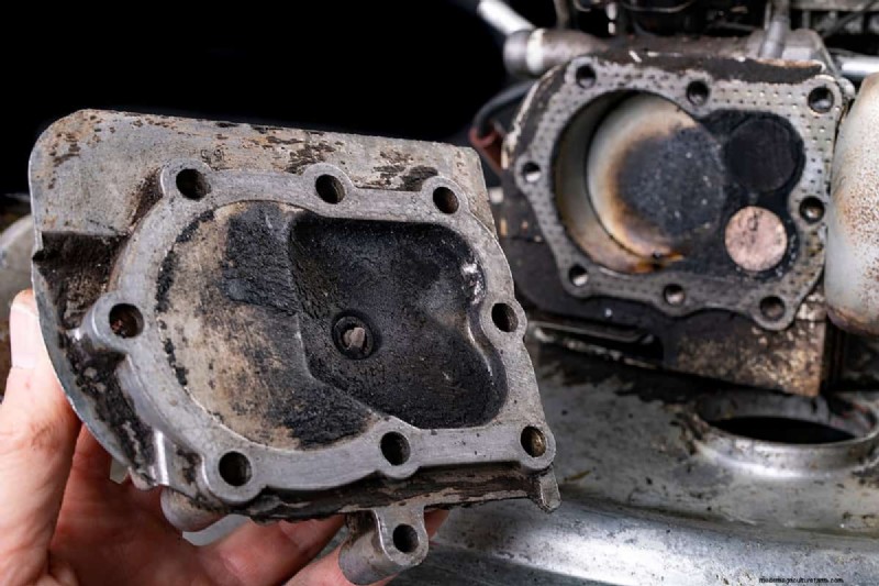 Toro Lawn Mower Smoking – Why And What To Do?