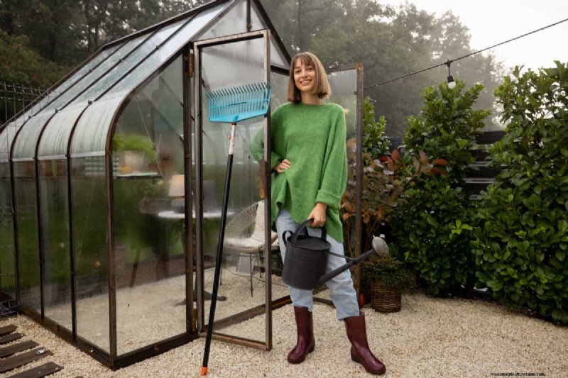 Cold Frames: Build, Plant & Grow - Extend Your Growing Season