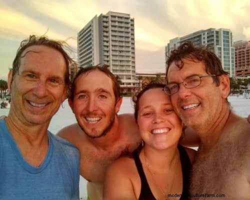 Raising & Processing Pigs: A Farmer s Reflection