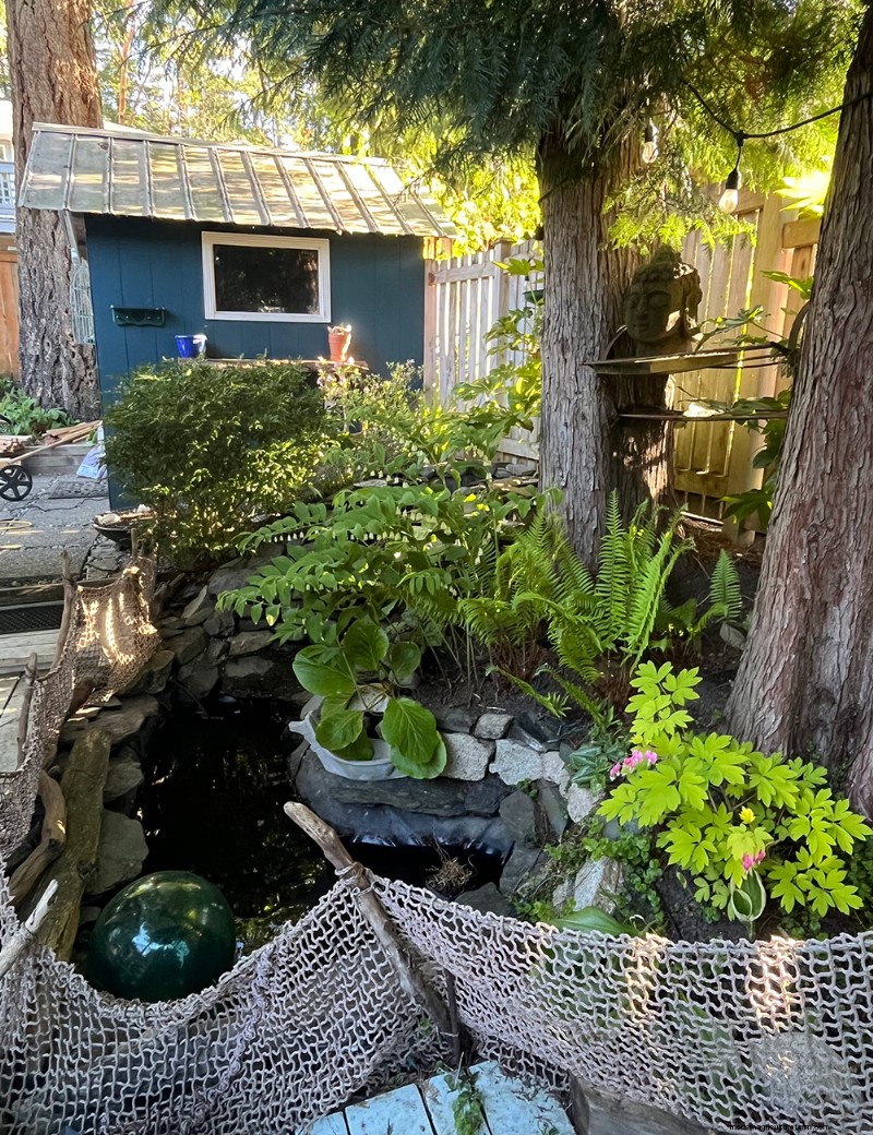 Transforming Gardens Together: A Mother-Daughter Gardening Project in British Columbia