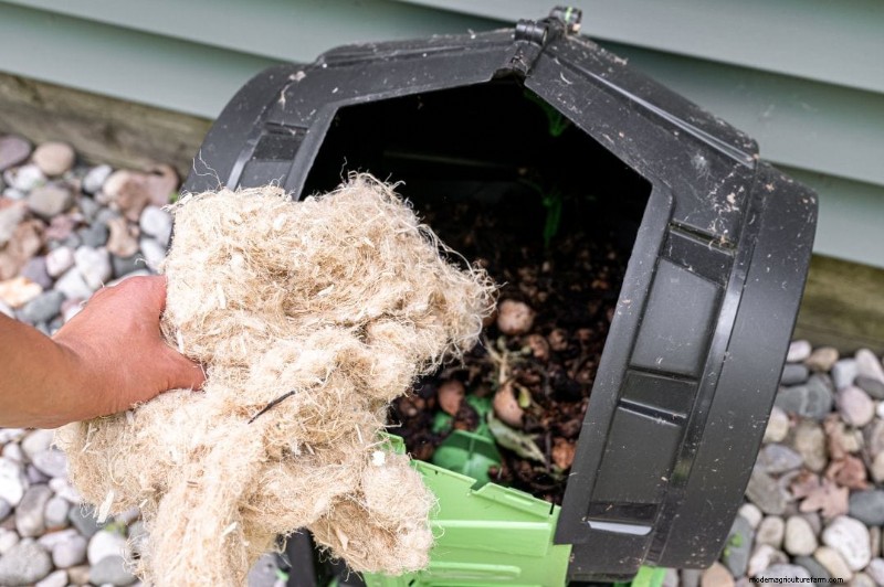 Hemp Nesting Pads for Chickens: Cleaner Coops & Easier Egg Collection