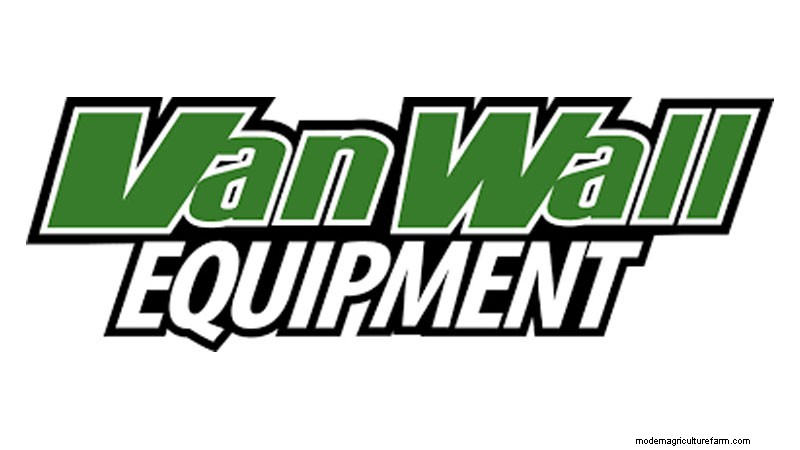 Iowa Tractor Salvage Yards: Find Parts & Sell Old Tractors
