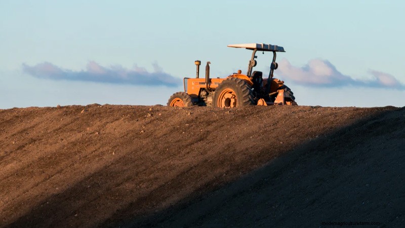 Used Tractor Buying Guide: 11 Inspection Tips for Smart Buyers
