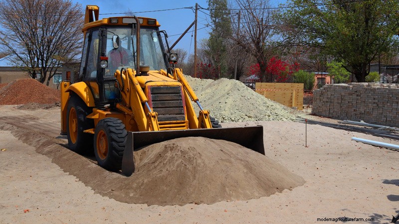 Front-End Loader Compatibility: Can It Be Installed on Any Tractor?
