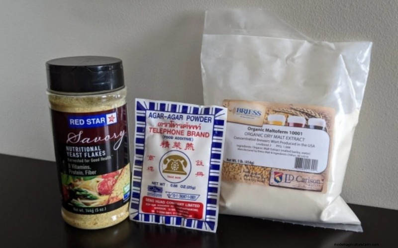 Agar Plates for Mushroom Mycelium: A Complete Guide