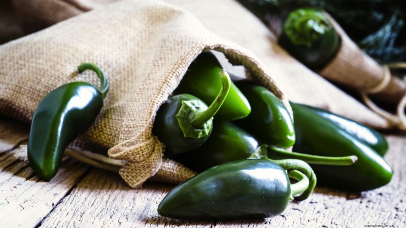 Jalapeño Harvesting Guide: When & How to Pick for Optimal Flavor