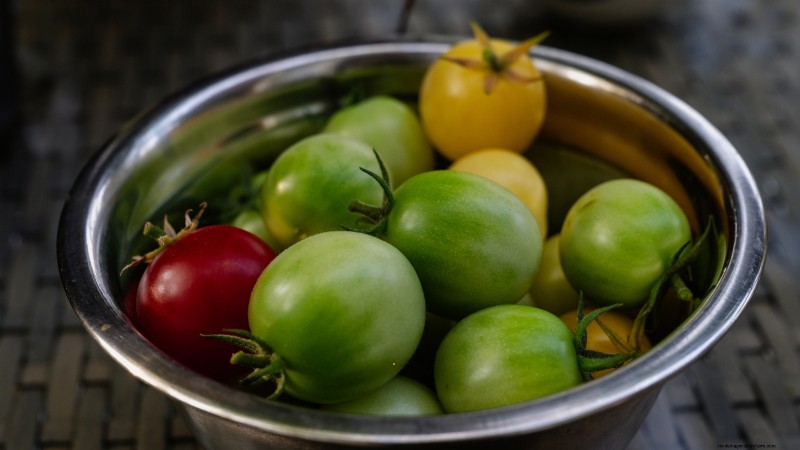 How to Ripen Green Tomatoes: 7 Proven Methods