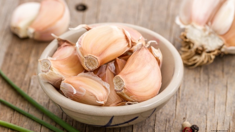 Inchelium Red Garlic: Planting, Growing & Care Guide