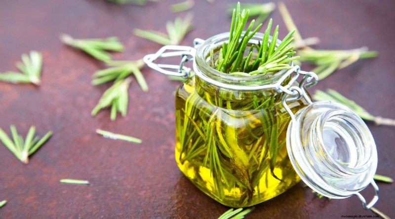 DIY Rosemary-Infused Oil: A Simple Guide from the Garden