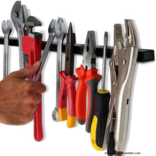 18 Clever Garden Tool Storage Ideas to Organize Your Shed