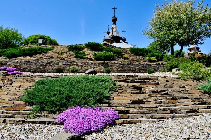 Backyard Landscaping Ideas: Transform Your Large Outdoor Space
