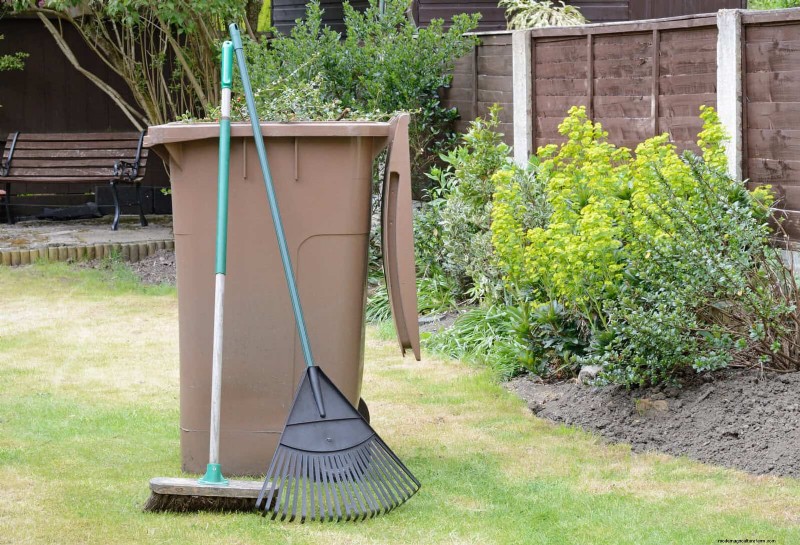 HOA Garden Rules: 15 Features That Often Violate Regulations