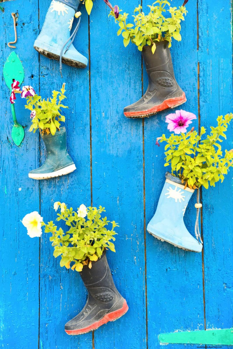 Creative Garden Hacks: 15 Recycled Items for a Sustainable Garden