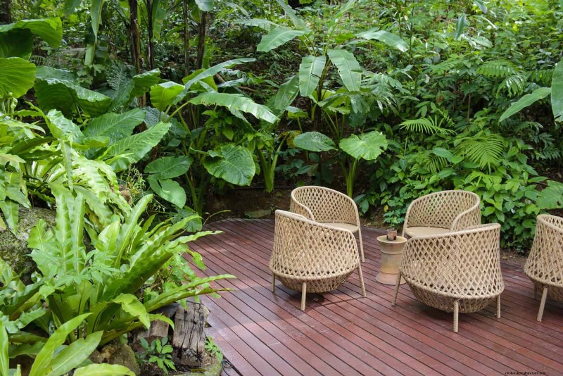 Avoid Costly Mistakes: 9 Outdoor Projects That Don t Pay Off [Better Alternatives]