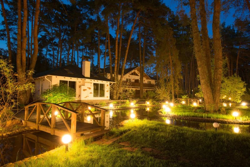 Avoid Costly Mistakes: 9 Outdoor Projects That Don t Pay Off [Better Alternatives]