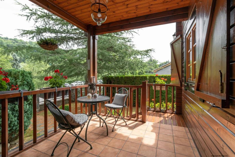 Avoid Costly Mistakes: 9 Outdoor Projects That Don t Pay Off [Better Alternatives]