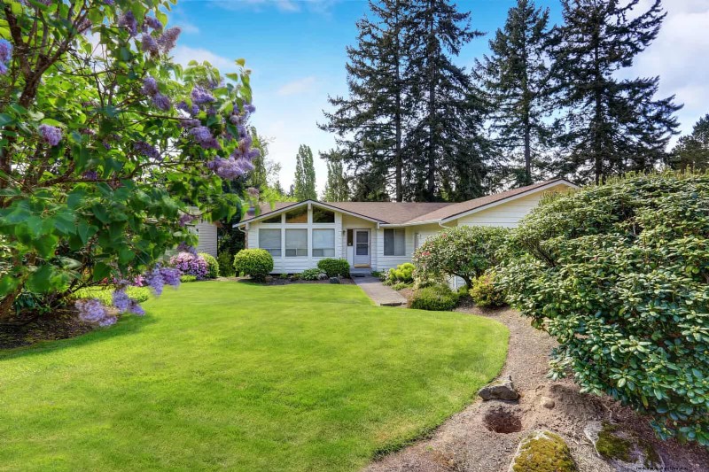 16 Common Front Walkway Mistakes & How to Fix Them