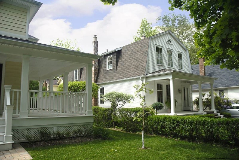Blocking Neighbor Views with Landscaping: Legal Rights & Best Practices
