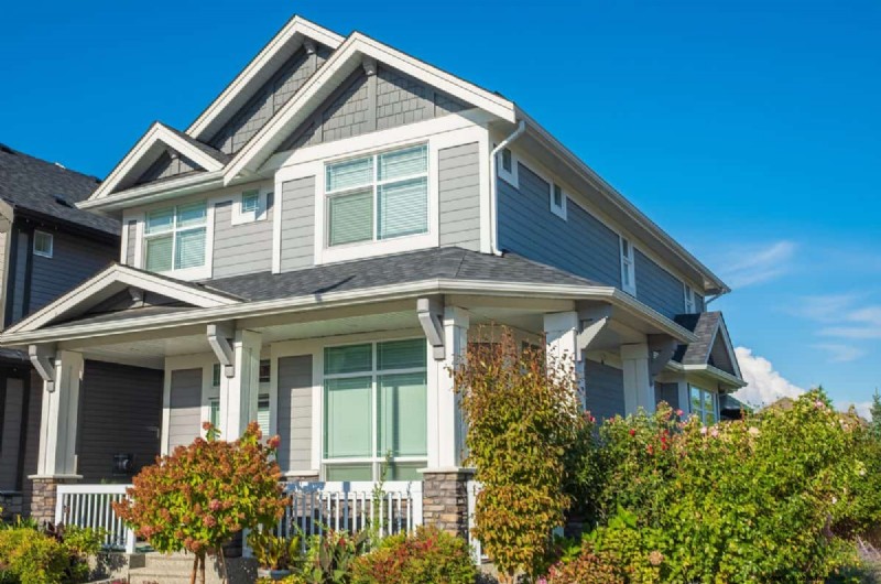 Blocking Neighbor Views with Landscaping: Legal Rights & Best Practices