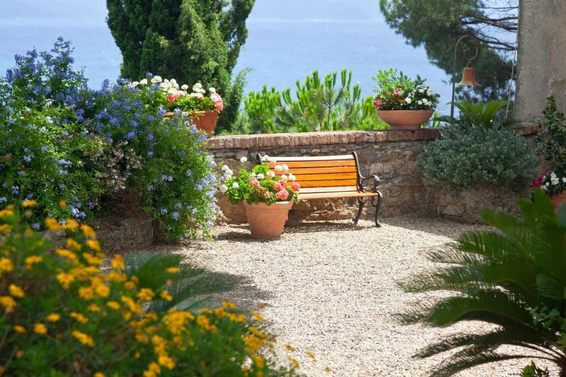 Water-Wise Landscaping: 21 Ideas for Low-Maintenance & Eco-Friendly Yards