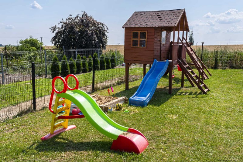 Water-Wise Landscaping: 21 Ideas for Low-Maintenance & Eco-Friendly Yards