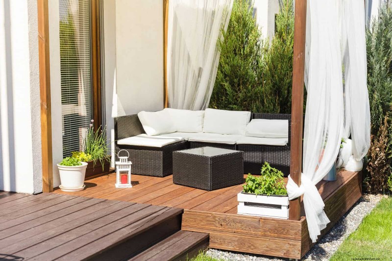 Backyard Privacy: 30 Ideas for a Tranquil Outdoor Space