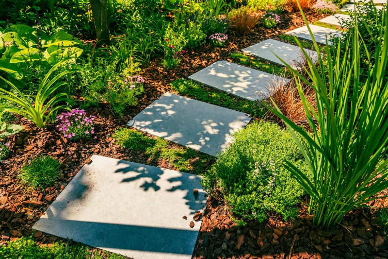 Best Border Ideas for Walkways & Garden Edges | Depositphotos