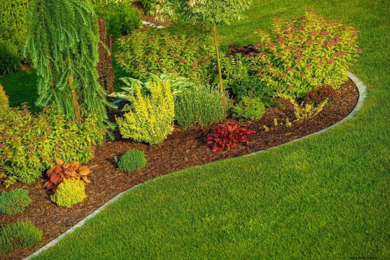 Transform Your Yard: 30 Simple Landscaping Ideas for BBQ Season