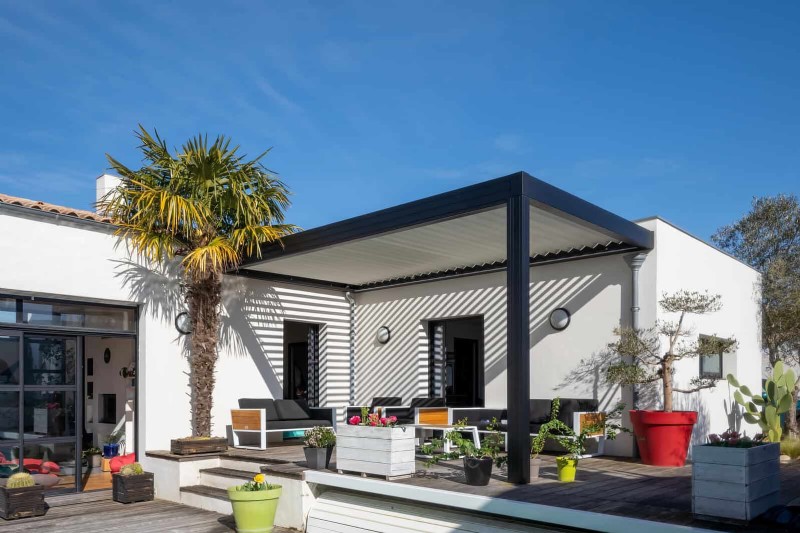 Transform Your Yard: 30 Simple Landscaping Ideas for BBQ Season