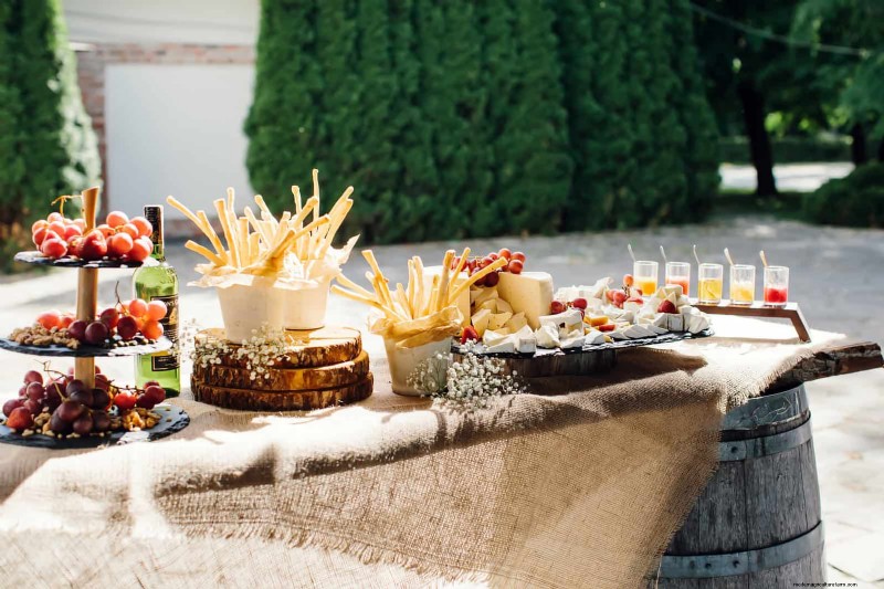 Transform Your Yard: 30 Simple Landscaping Ideas for BBQ Season