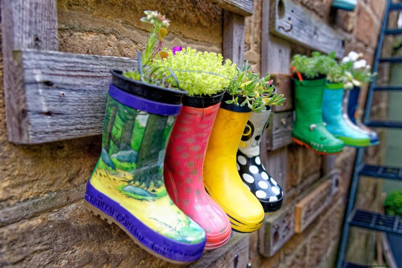 25 Clever Small Space Gardening Ideas for Maximum Yield