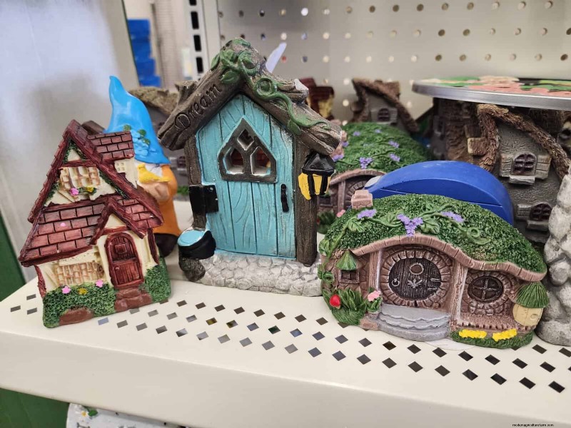 Budget-Friendly Garden Decor: Amazing Finds Under $5 at Dollar Tree