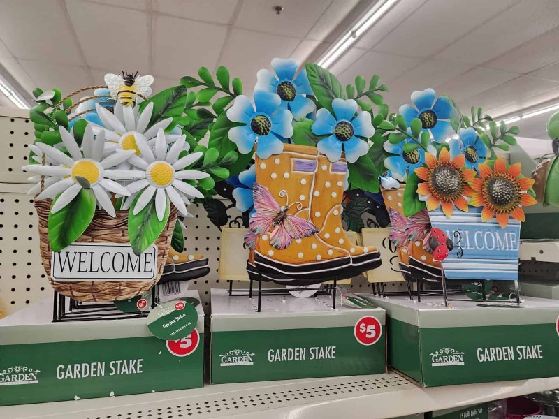 Budget-Friendly Garden Decor: Amazing Finds Under $5 at Dollar Tree