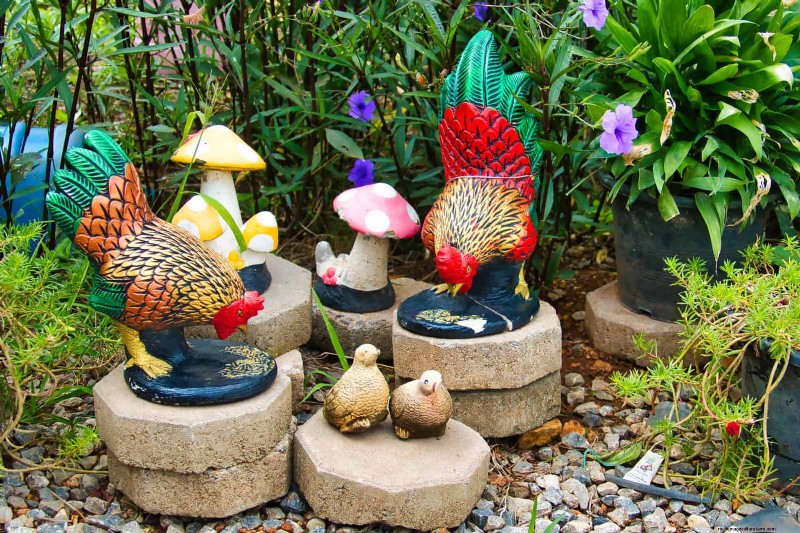 Common Yard Problems & Easy Solutions: A Gardener s Guide