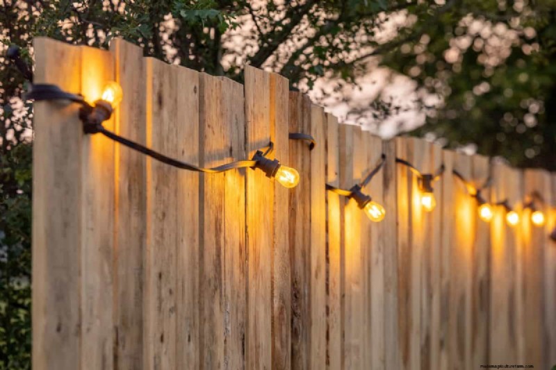 Outdoor Lighting Ideas: Transform Your Garden After Dark | Depositphotos
