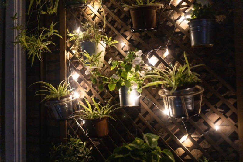 Outdoor Lighting Ideas: Transform Your Garden After Dark | Depositphotos