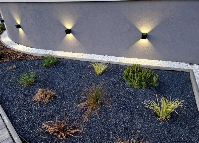 Outdoor Lighting Ideas: Transform Your Garden After Dark | Depositphotos